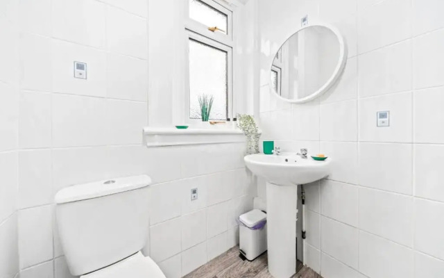 McCulloch Apartment