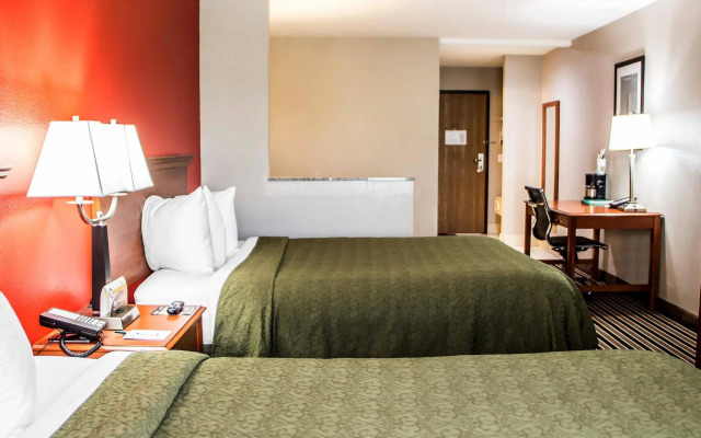 Quality Suites I-44