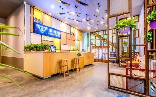 Sweetome Vacation Apartment (Yangjiaping the Mixc)