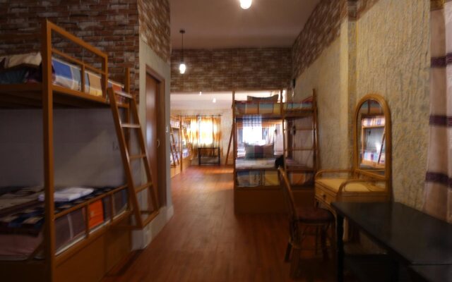 Pich Guest House