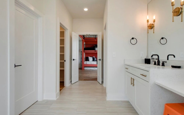 Rock N Roll Huge Space Games