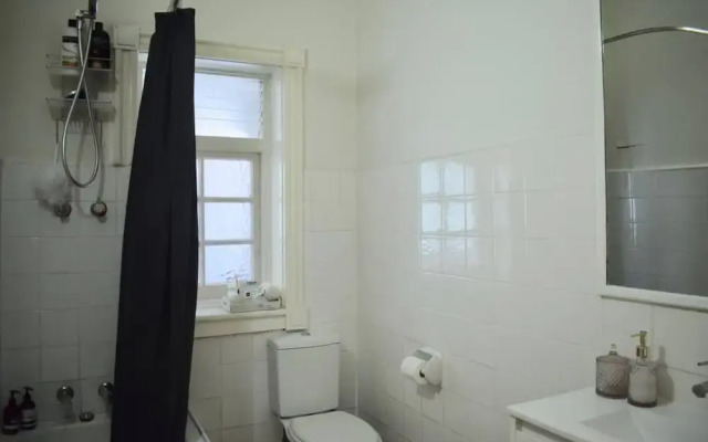 2 Bedroom Apartment in the Heart of Surry Hills