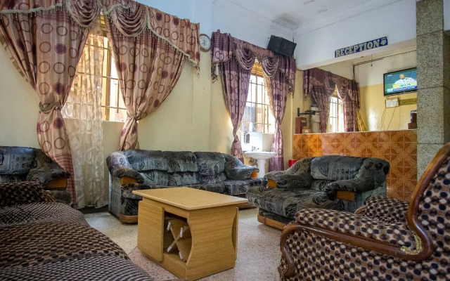 Mwana Highway Hotel Iganga