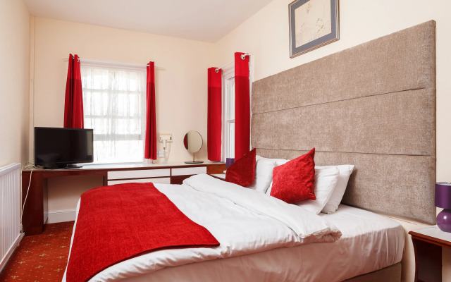 Pearl and Pebbles Hotel