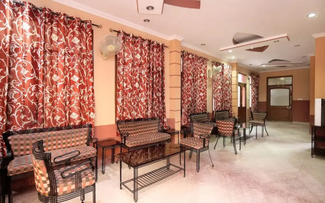 OYO 17381 Hotel City Look