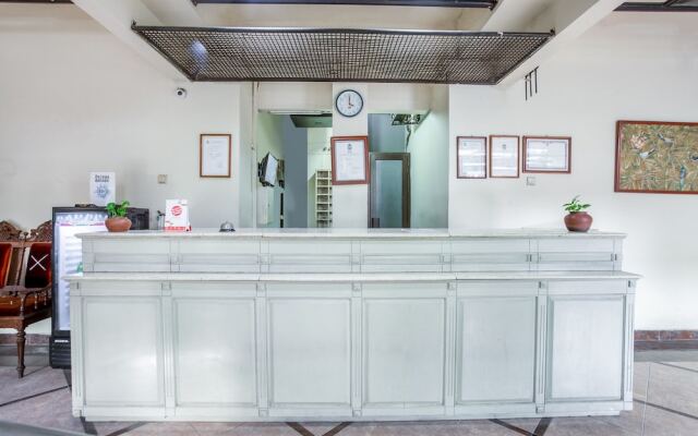 Hotel Winotosastro by OYO Rooms