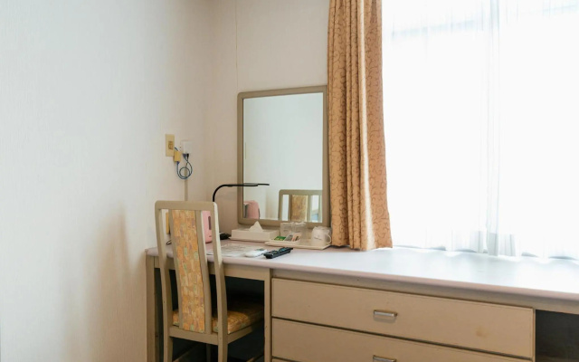 Hotel New Century – Guest Rooms – Okinawa