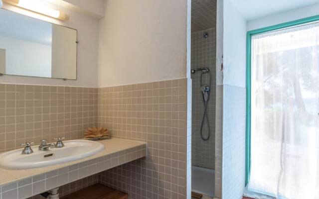 Beautiful Villa in Rayol-Canadel-sur-Mer near Sea