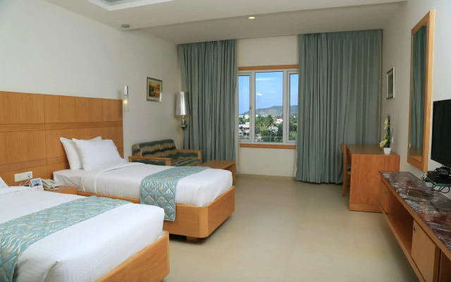 Dhanalakshmi Srinivasan Hotel