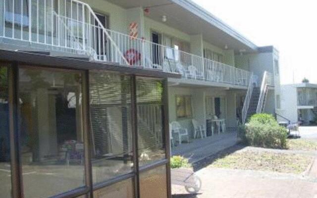 Greenpark Motel New Market