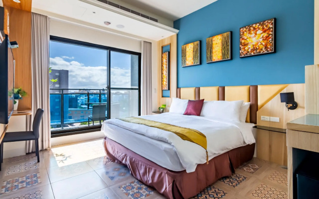 MAMBO Boutique Hotel