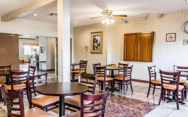 Quality Inn Denver Northeast Brighton