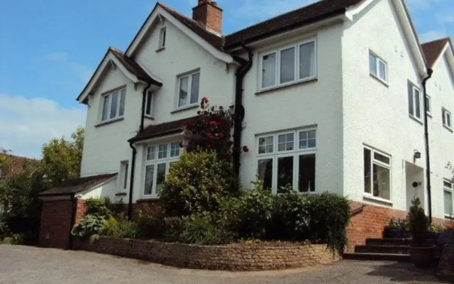 Coombe Bank Guest House