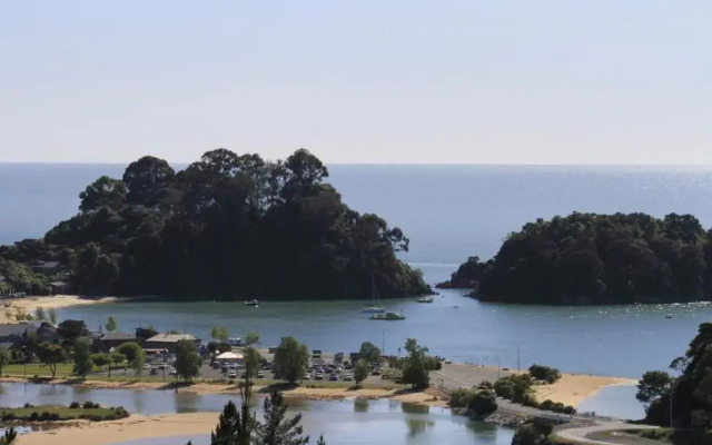 Kimi Ora Eco Resort