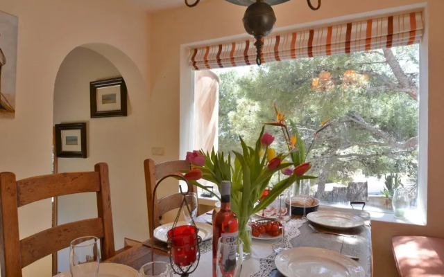 Villa with Incredible Sea Views And Pool Sleeps 7
