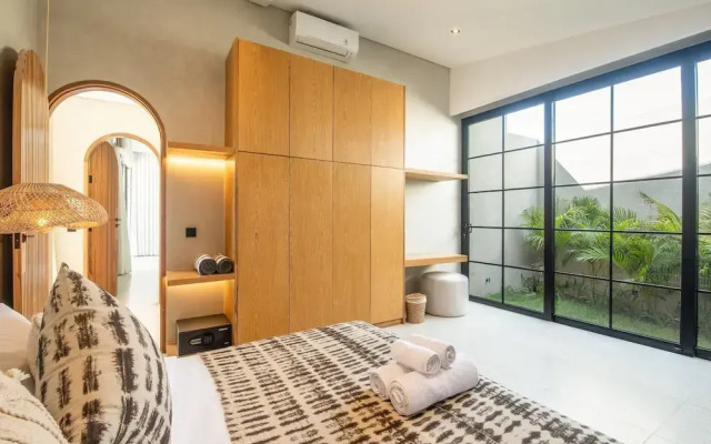 Villa Serai 5br to the Beach