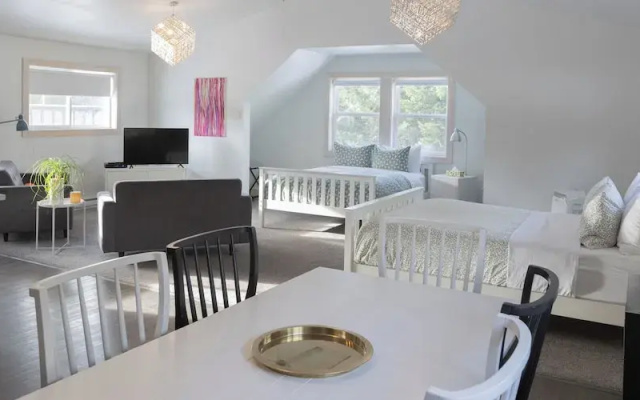 Fieldstone Guesthouse