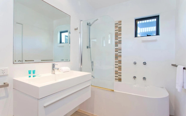 Beachside, family, pet-friendly in Sunshine Beach