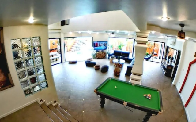 TUCHELAND Luxury Pool Villa Pattaya Walking Street 7 Bedrooms