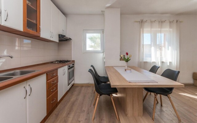 Amazing Apartment in Nevidane With 1 Bedrooms and Wifi