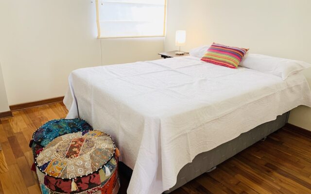 Private Bedroom in great Flat Miraflores