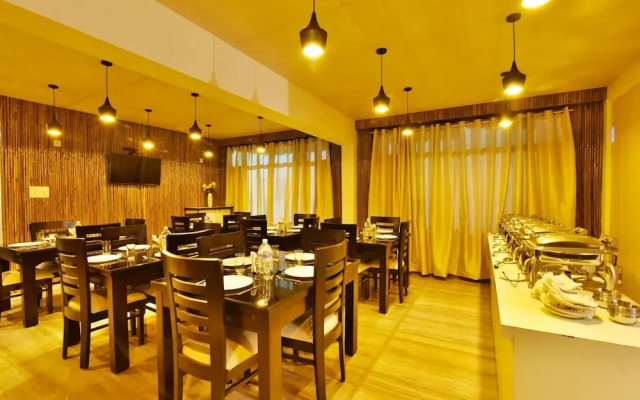 Kapoor Resort