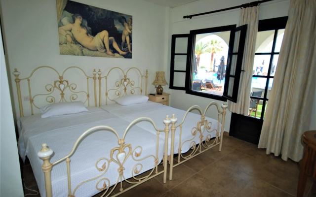 Assa Maris Beach Hotel