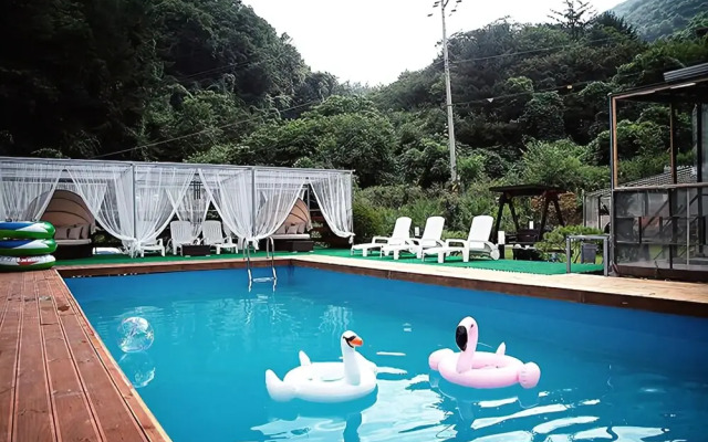 Gapyeong La Floresta Pension