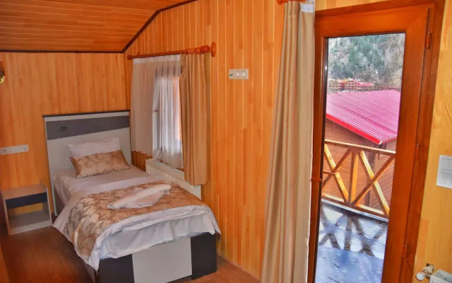 Ada Bungalow Hotel