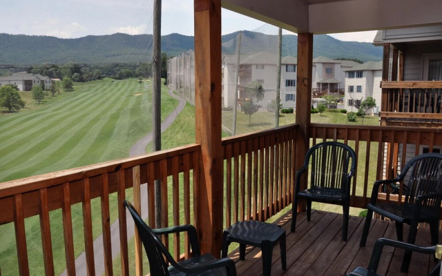 Massanutten's Woodstone Meadows by Tripforth