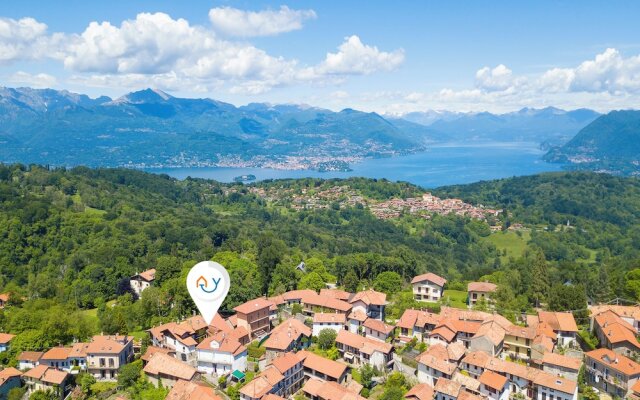 Ortensia Blu Lake And Relax