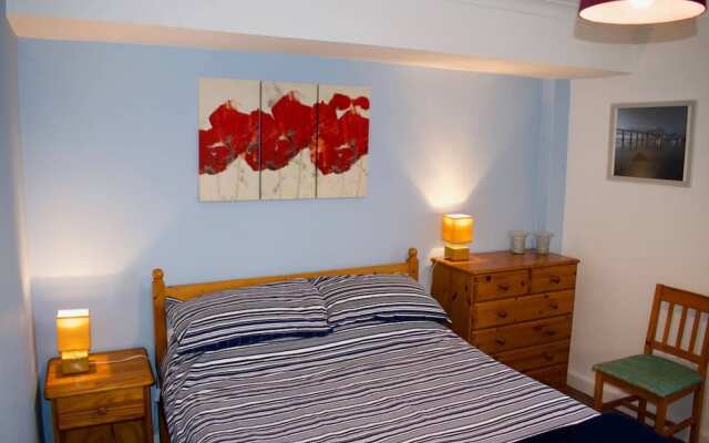 Welcoming and Homely 2 Bed in Central Location