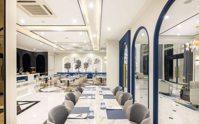 Eastin Hotel Vientiane