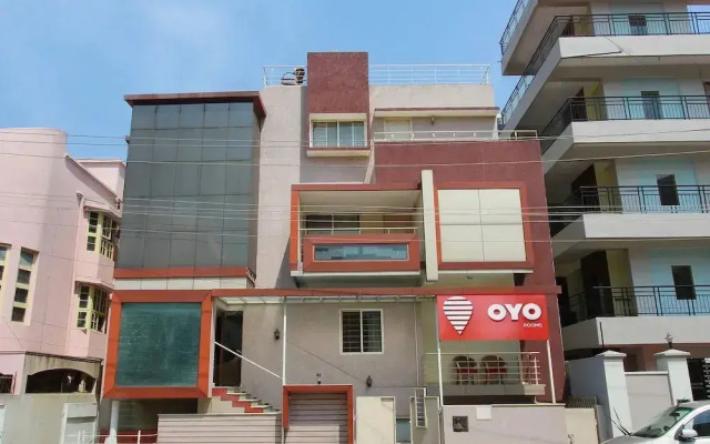 OYO Apartments Maharaja Signal