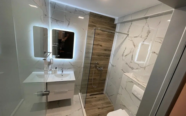 ARA Luxury Suites
