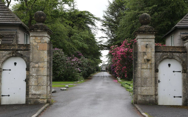 Maes Manor Hotel