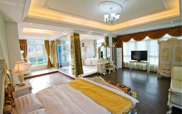 Yangshuo Village Retreat