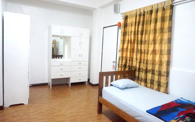 E-mo Dormitory - Hostel