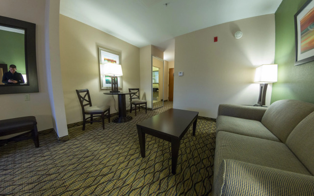 Holiday Inn Express Hotel & Suites Winchester by IHG