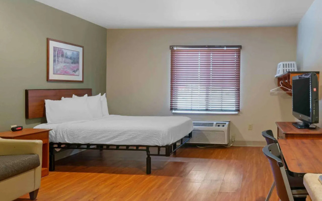 Extended Stay America Select Suites - Kansas City - South - I-49