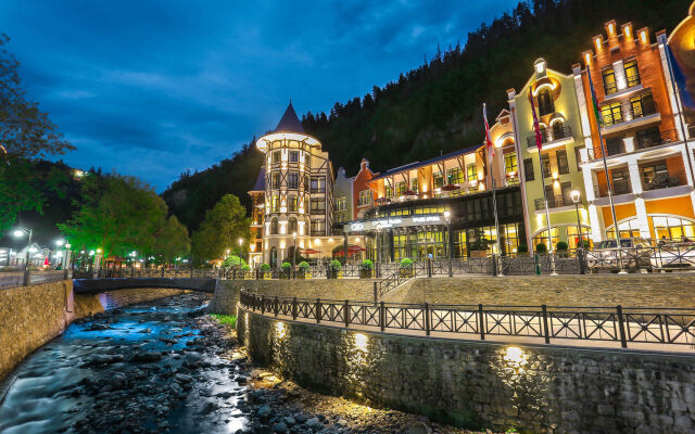 Отель Crowne Plaza Borjomi, IHG Hotel