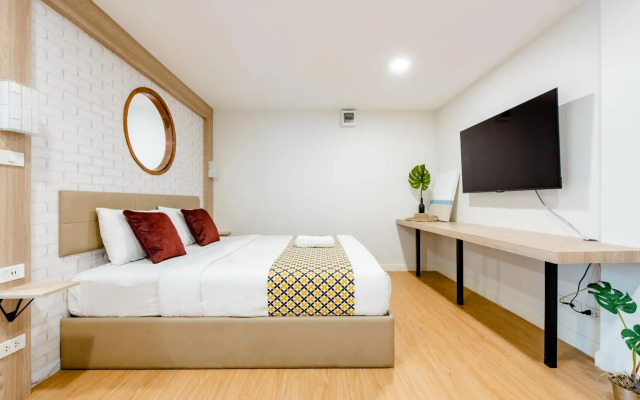 Lee's Mark Residence