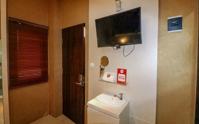 RedDoorz near Exit Toll Kota Satelit 2