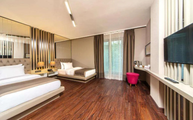 The City Suites