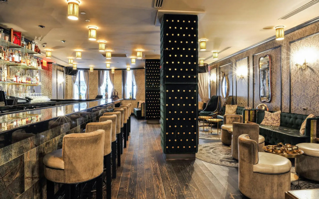 Dream Midtown, by Hyatt