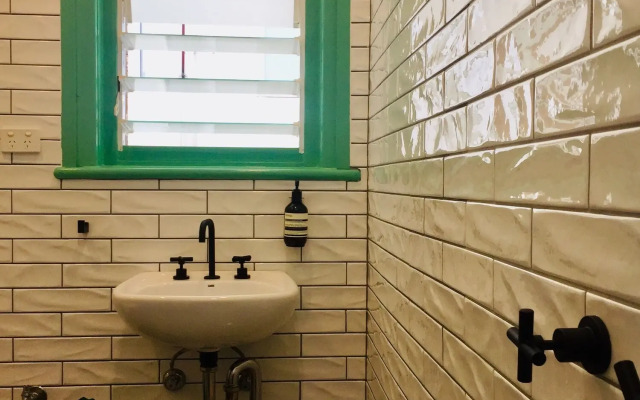 Coogee Beach House - Hostel