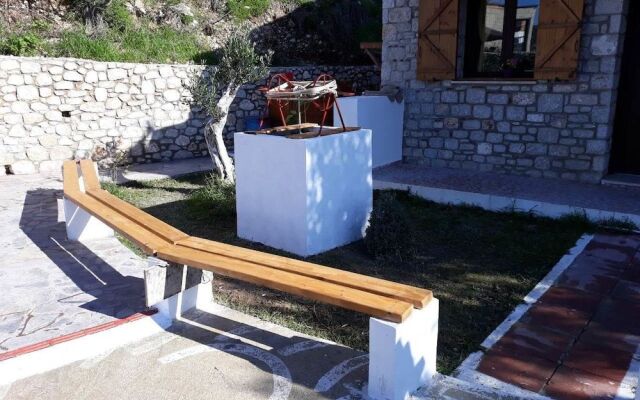 To Stolidi tis Psinthou