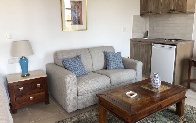 Nikis House