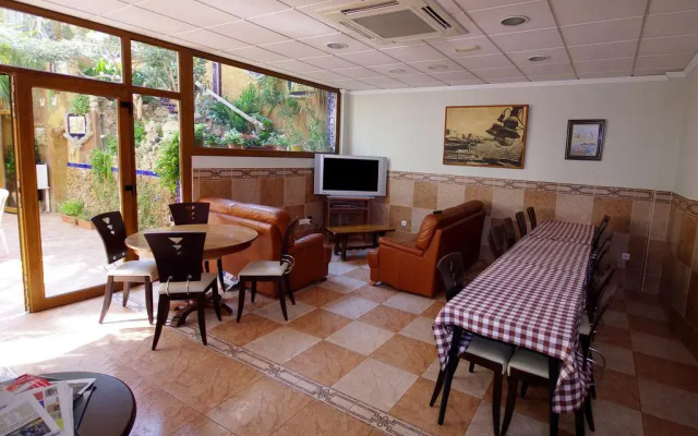 El Cami Hotel