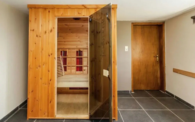 Ouffet Villa With Sauna, Liege